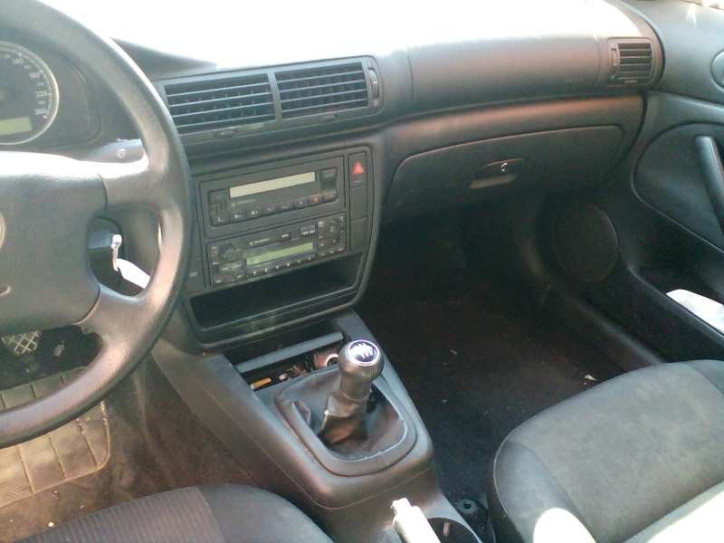 volkswagen passat berlina (3b3) del año 2003