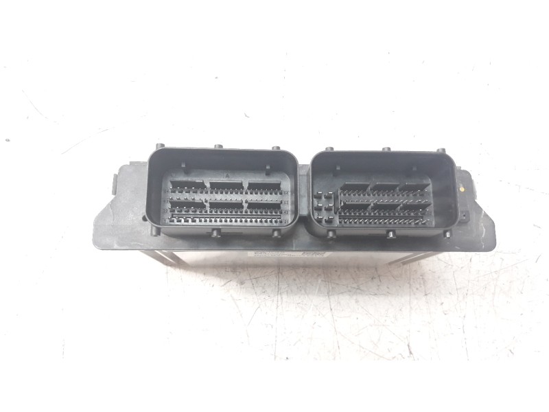 Recambio de centralita motor uce para kia stonic (ybcuv) 1.2 cat referencia OEM IAM 3910608244  