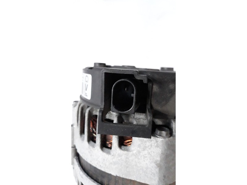 Recambio de alternador para kia rio 1.1 crdi cat referencia OEM IAM 373002A950 ALF011123 