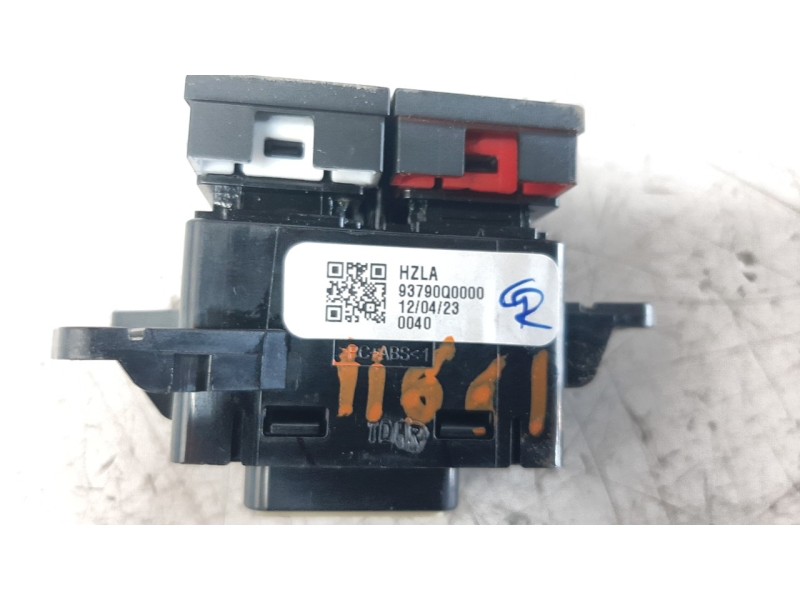 Recambio de warning para hyundai i20 1.0 tgdi cat referencia OEM IAM 93790Q0000  
