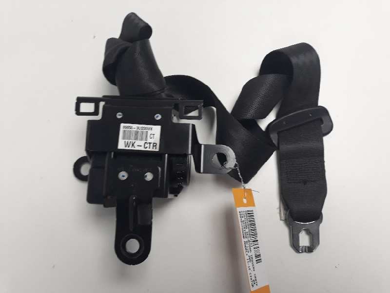 Recambio de cinturon seguridad trasero central para kia sportage drive 2wd referencia OEM IAM 898503U200WK  