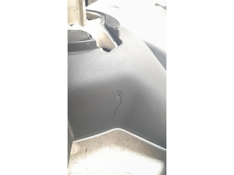 Recambio de volante para dacia sandero stepway referencia OEM IAM 484001085R  