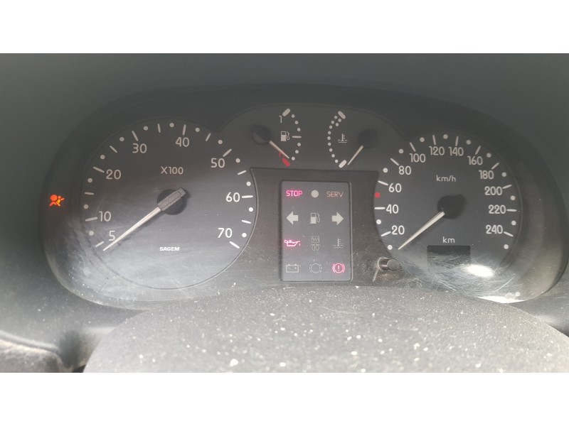 renault clio ii fase i (b/cbo) del año 2001