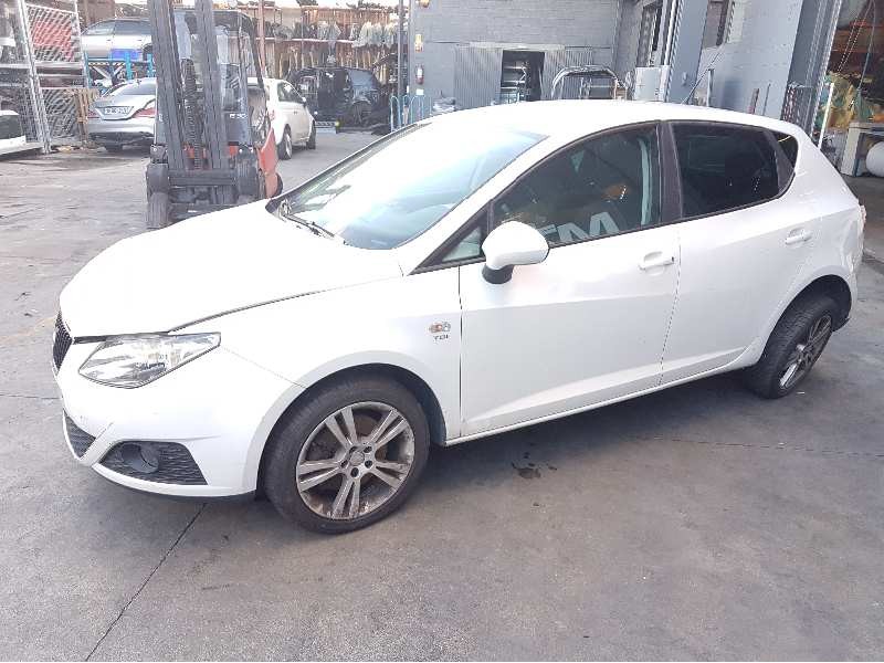 seat ibiza (6j5) del año 2010