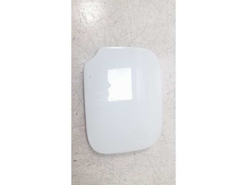 Recambio de tapa exterior combustible para dacia sandero stepway referencia OEM IAM 788304589R  
