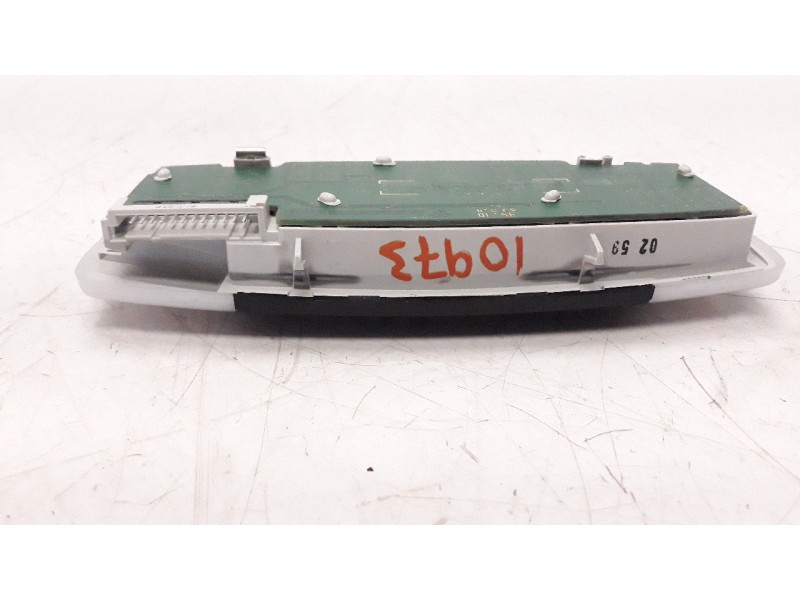 Recambio de luz interior para bmw serie 1 lim. (f20/f21) 1.5 12v turbodiesel referencia OEM IAM 61319312496  