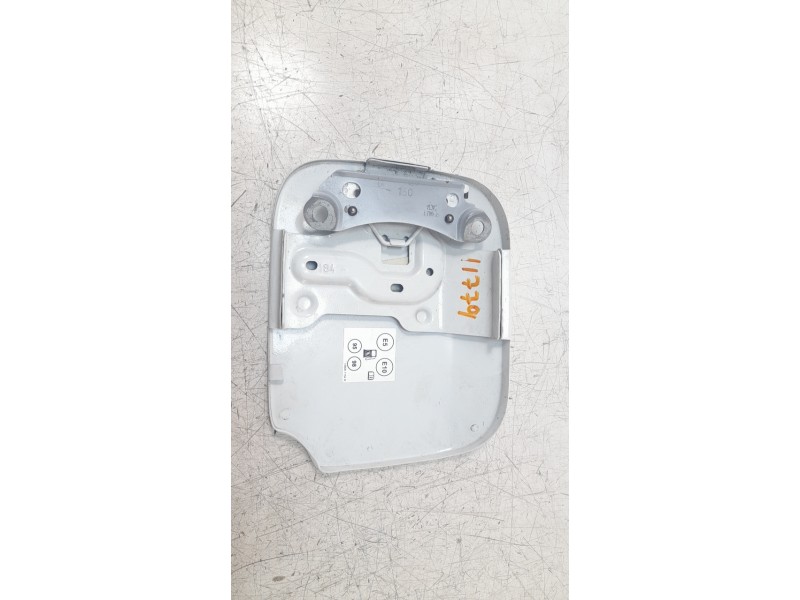 Recambio de tapa exterior combustible para dacia sandero stepway referencia OEM IAM 788304589R  