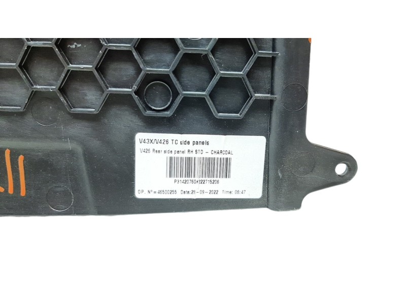 Recambio de moldura para volvo xc60 business plus awd referencia OEM IAM 31420760  