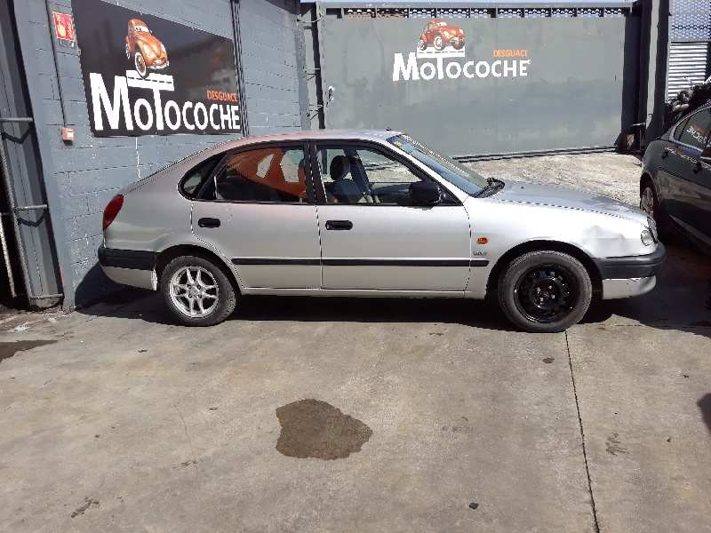 toyota corolla (e11) del año 1997