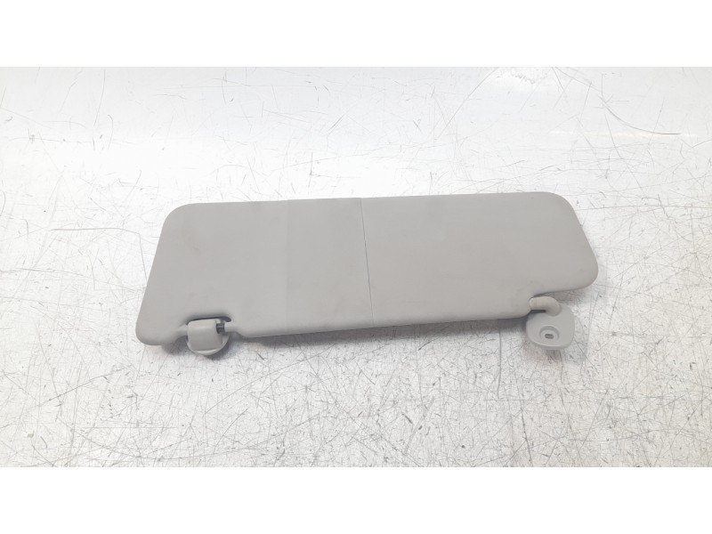 Recambio de parasol izquierdo para dacia sandero stepway referencia OEM IAM 964010723R  