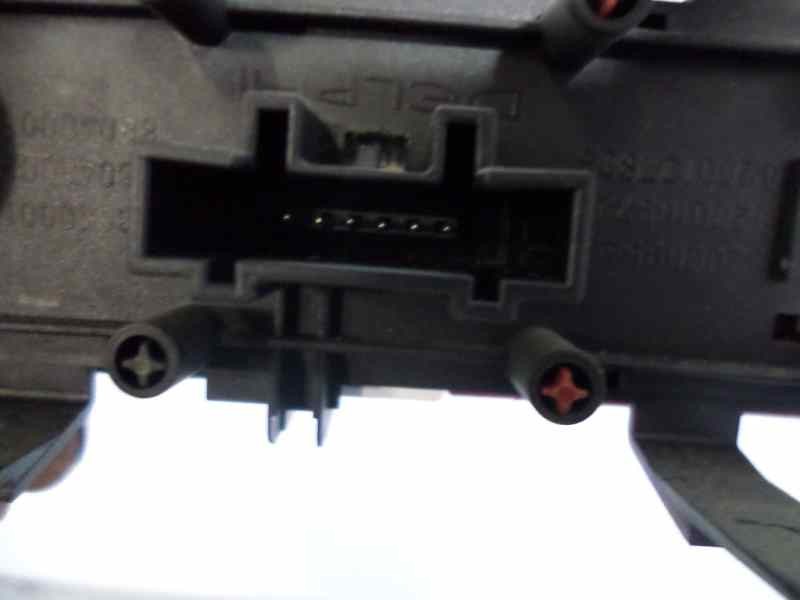 Recambio de warning para renault megane ii berlina 5p confort dynamique referencia OEM IAM 8200095493  