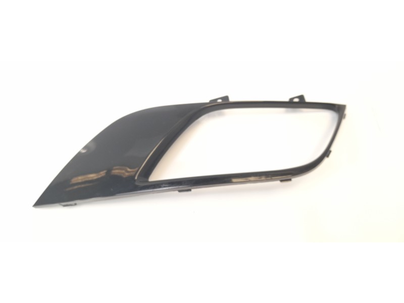 Recambio de rejilla paragolpes derecha para kia niro referencia OEM IAM 86566G5000  