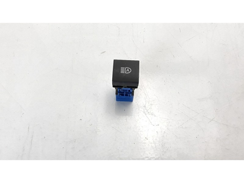 Recambio de interruptor para toyota yaris 1.5 16v cat referencia OEM IAM M71043  