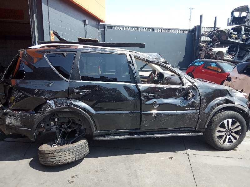 ssangyong rexton w del año 2014