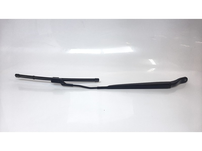 Recambio de brazo limpia delantero derecho para opel corsa f ultimate referencia OEM IAM 9822931880  