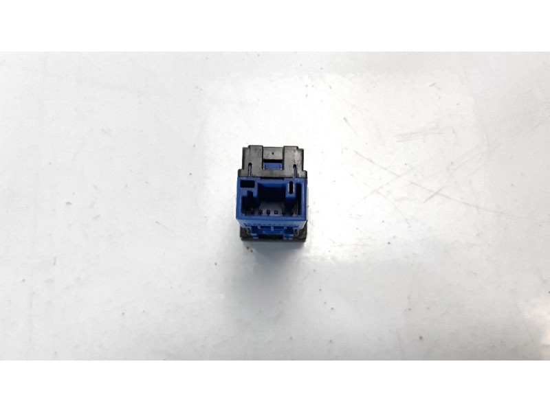 Recambio de interruptor para toyota yaris 1.5 16v cat referencia OEM IAM M71043  