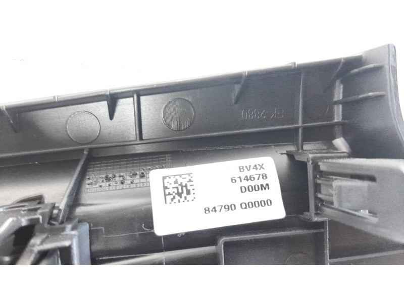 Recambio de rejilla aireadora para hyundai i20 1.0 tgdi cat referencia OEM IAM 84790Q0000  