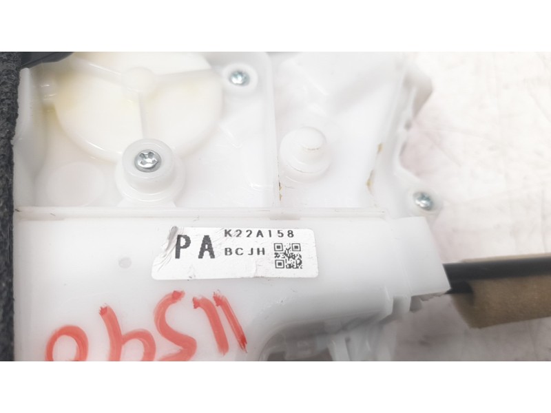 Recambio de cerradura puerta trasera izquierda para mazda 3 berlina (bp) referencia OEM IAM BDMC73310B  