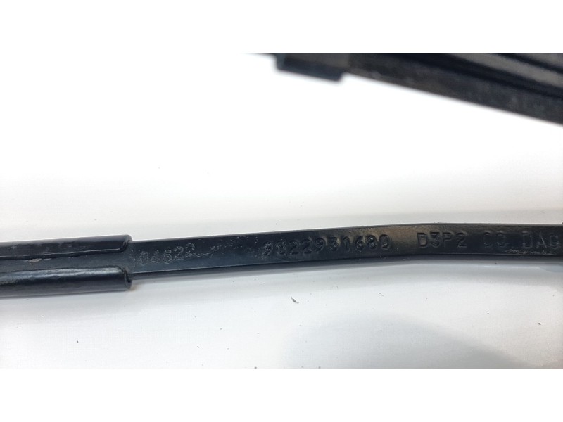 Recambio de brazo limpia delantero izquierdo para opel corsa f ultimate referencia OEM IAM 9822931680  