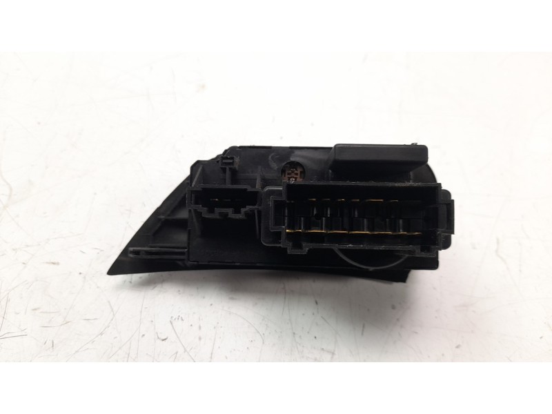 Recambio de mando luces para volkswagen polo berlina (6n1) 1.9 diesel referencia OEM IAM 6N1941531M  
