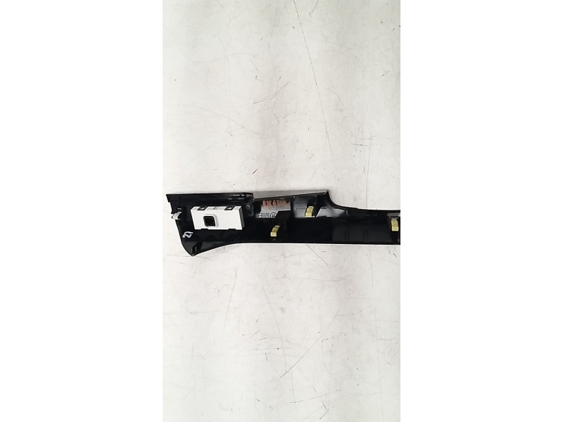 Recambio de moldura para toyota land cruiser (j15) 2.8 cat referencia OEM IAM 8395060120  