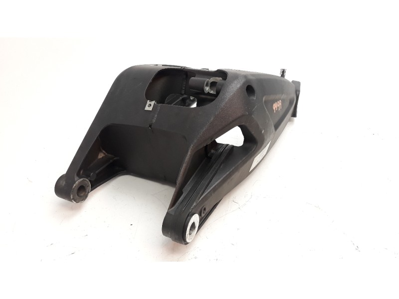 Recambio de puente trasero para ducati monster 696 m 696 referencia OEM IAM 37011153A  