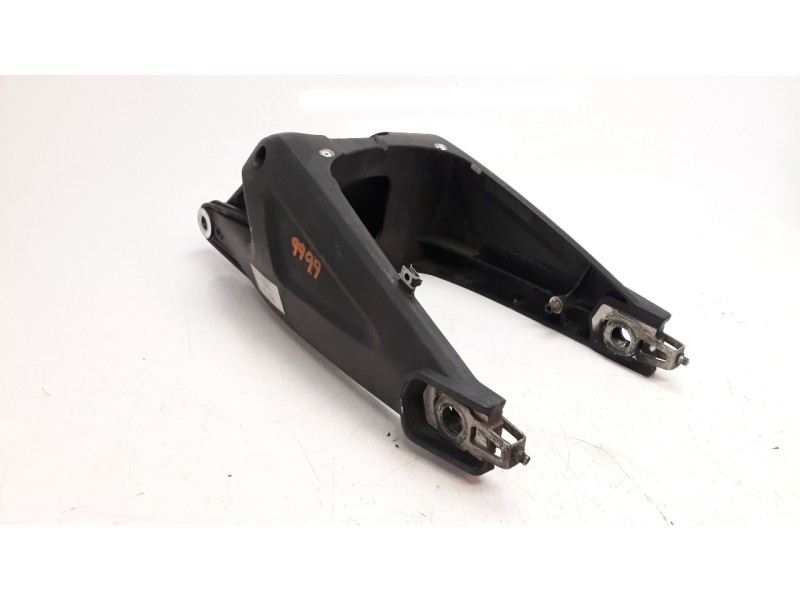 Recambio de puente trasero para ducati monster 696 m 696 referencia OEM IAM 37011153A  