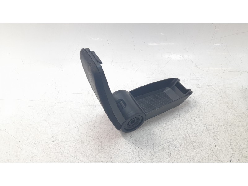 Recambio de apoyabrazos central para dacia sandero stepway referencia OEM IAM 969202304R  