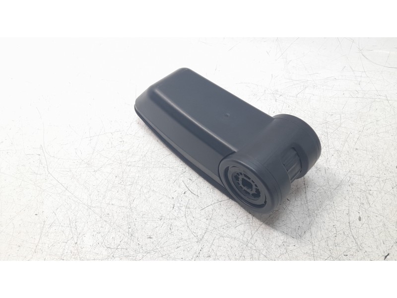 Recambio de apoyabrazos central para dacia sandero stepway referencia OEM IAM 969202304R  