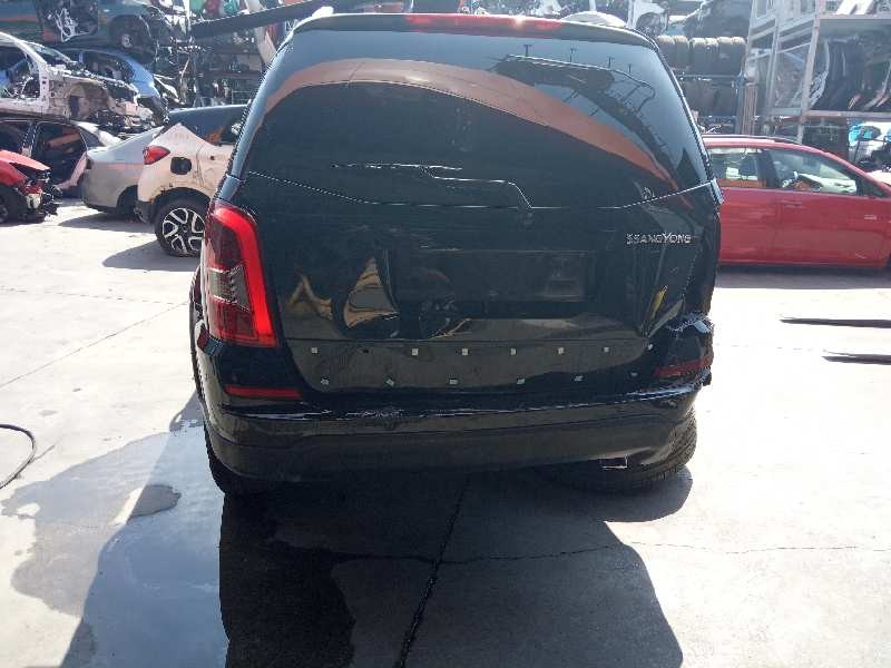 ssangyong rexton w del año 2014