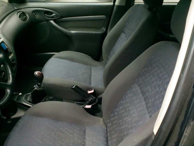 ford focus berlina (cak) del año 1999