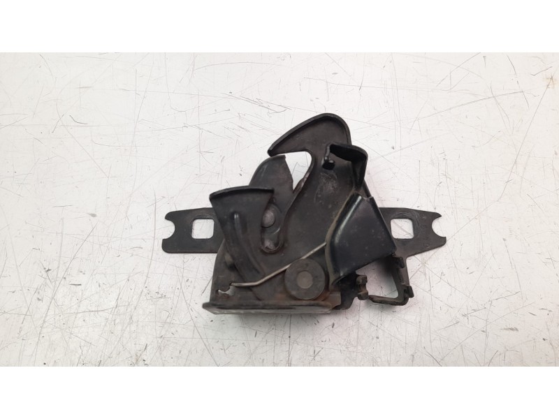 Recambio de cerradura capo para volkswagen polo berlina (6n1) 1.9 diesel referencia OEM IAM 1H0823509B  