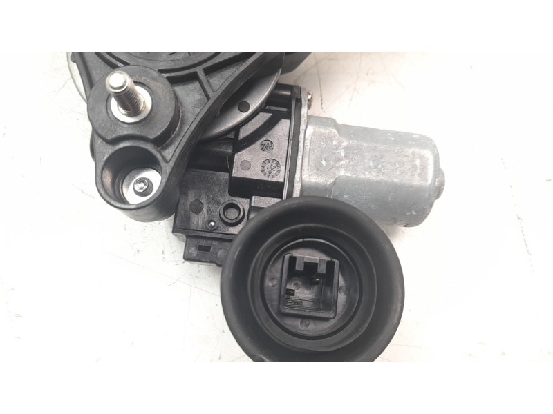 Recambio de elevalunas trasero izquierdo para mazda 3 berlina (bp) referencia OEM IAM BCJH7358X  