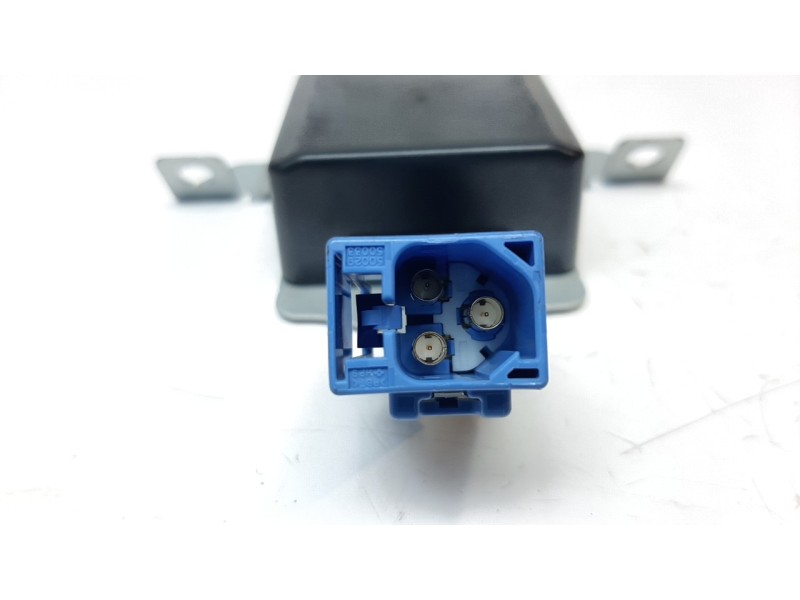 Recambio de modulo electronico para mazda 3 sedán (bp) referencia OEM IAM BDMD66T30  