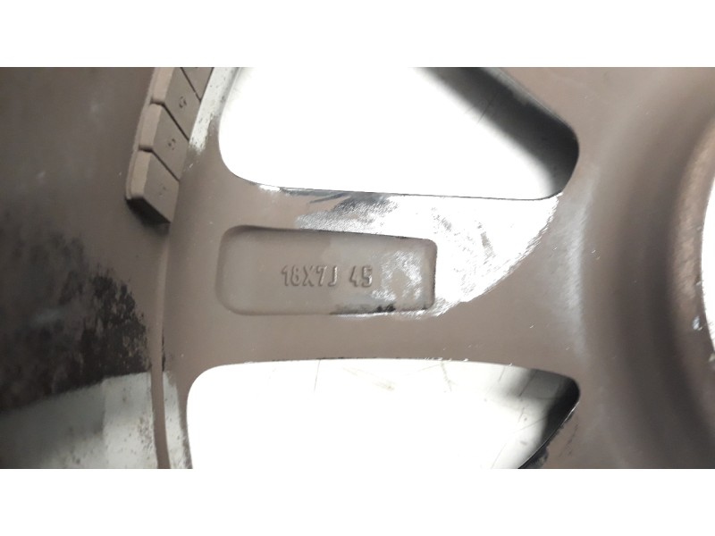 Recambio de llanta para mazda 3 berlina (bp) referencia OEM IAM 9965657080  