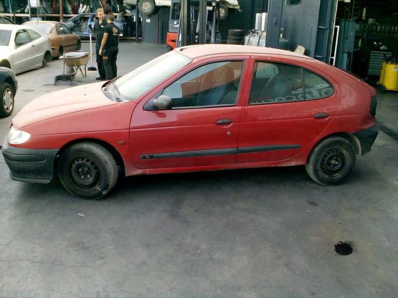 renault megane i berlina hatchback (ba0) del año 1997