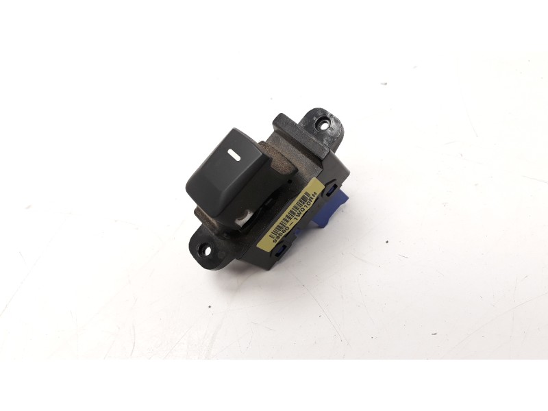 Recambio de mando elevalunas delantero derecho para kia rio 1.1 crdi cat referencia OEM IAM 93575H8000  