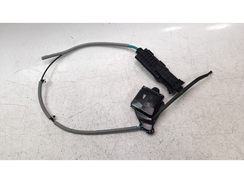 Recambio de moldura para skoda kodiaq ambition referencia OEM IAM 1732018704S  