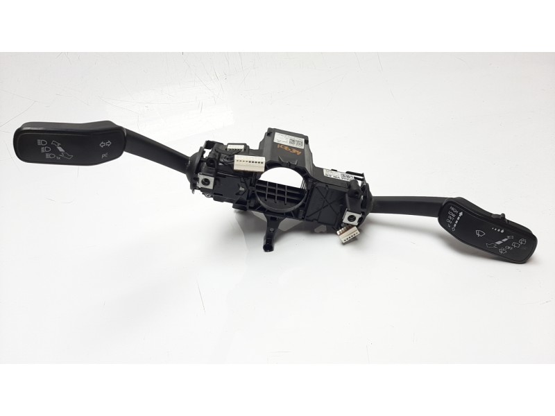 Recambio de mando multifuncion para volkswagen passat variant (3g5) 1.6 tdi dpf referencia OEM IAM 5Q0953502M LMF420037VW 