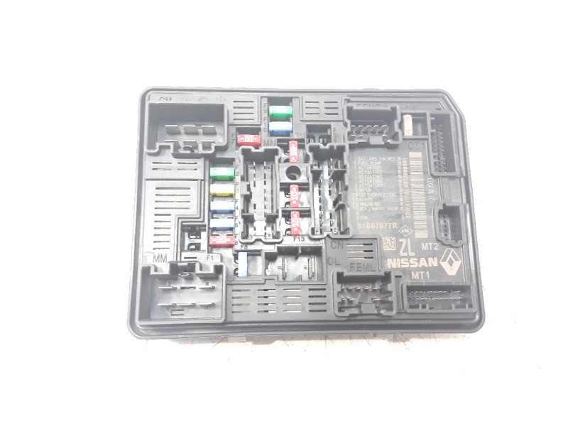 Recambio de caja reles / fusibles para renault captur ii 1.0 tce referencia OEM IAM 284B67877R  