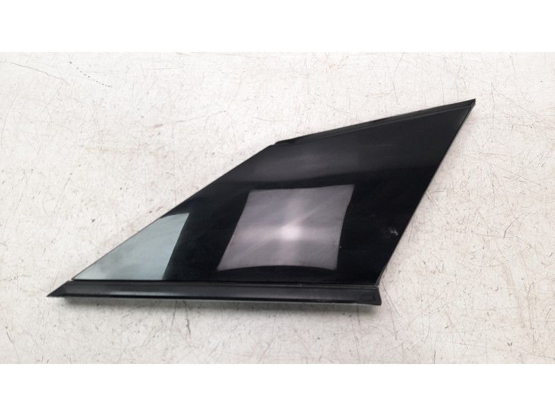 Recambio de moldura para peugeot 2008 (p1) active referencia OEM IAM 9831665180  