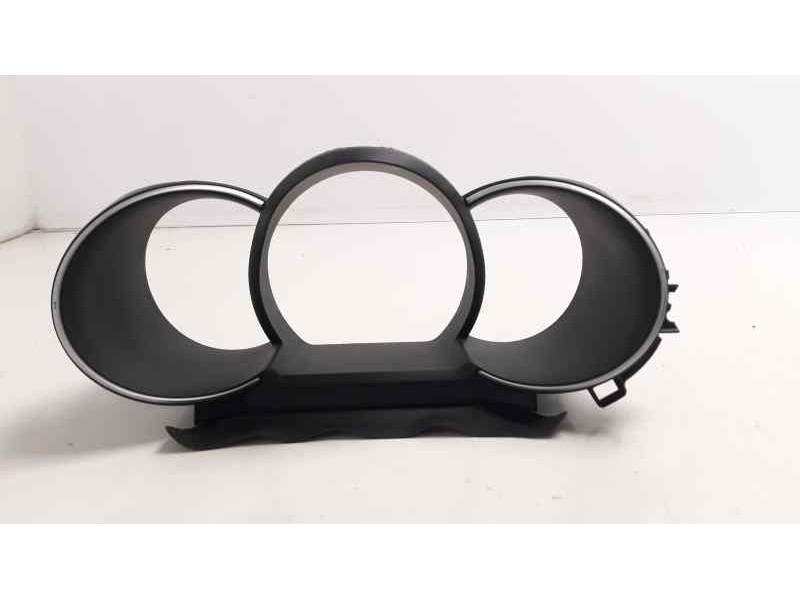 Recambio de moldura para kia picanto 1.0 cat referencia OEM IAM 848301Y200  