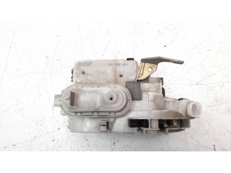 Recambio de cerradura puerta delantera derecha para volkswagen polo berlina (6n1) 1.9 diesel referencia OEM IAM 1HM862154  
