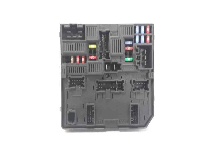 Recambio de caja reles / fusibles para nissan pulsar (c13) visia referencia OEM IAM 284B73ZL0A 58C311F02 