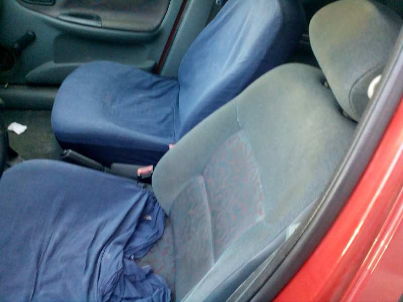 renault megane i berlina hatchback (ba0) del año 1997