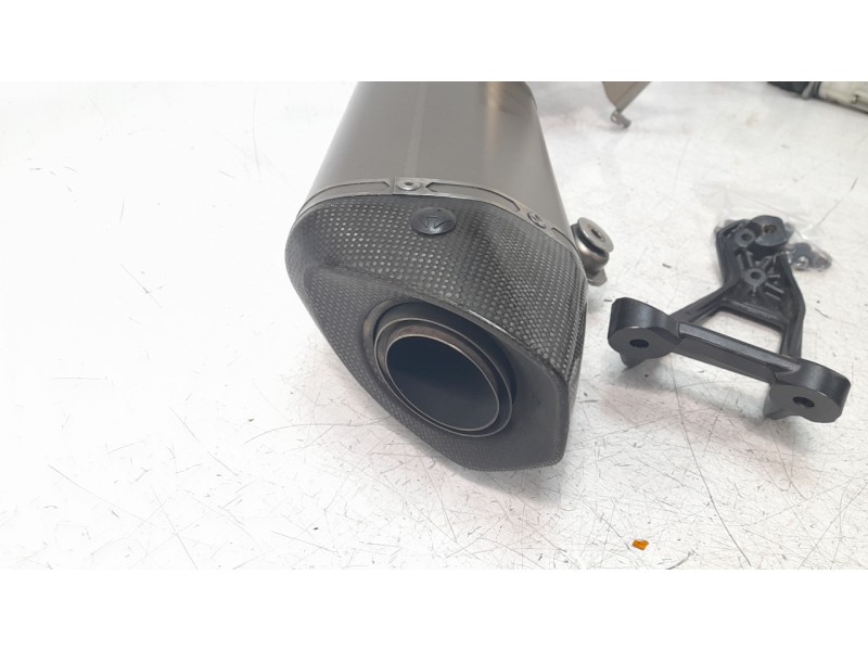 Recambio de silenciador trasero para ktm 1290 super duke r 1290 super duke r referencia OEM IAM USD550134S  