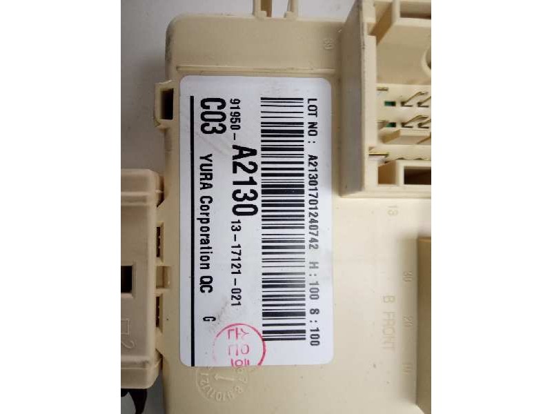 Recambio de caja reles / fusibles para kia cee´d drive referencia OEM IAM 91950A213013  