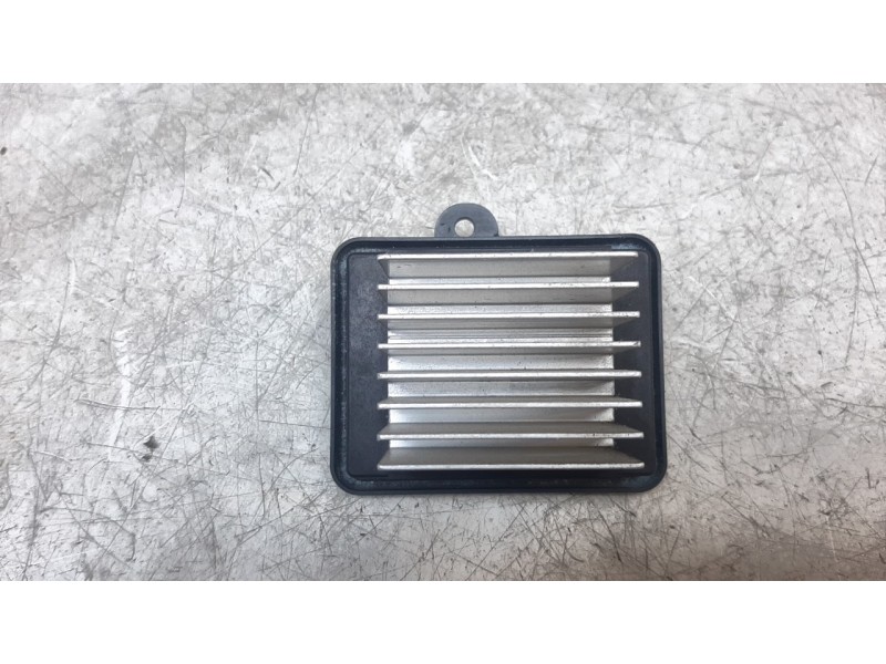 Recambio de resistencia calefaccion para opel corsa f ultimate referencia OEM IAM 7015011004  