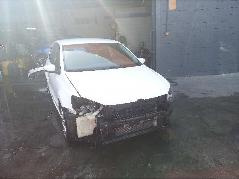 volkswagen polo (6r1) del año 2011