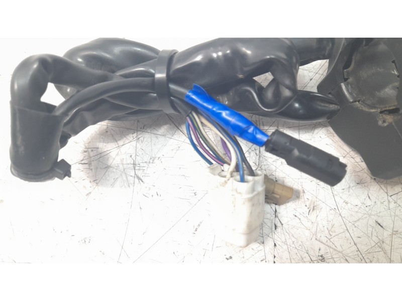 Recambio de piña luces derecha para ktm 1290 super duke r 1290 super duke r referencia OEM IAM 60711012000  